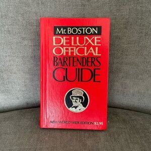 Mr Boston Deluxe Official Bartender's Guide Hardcover‎ Cocktail Recipe Book 1978